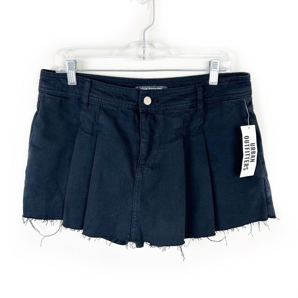 NWT Urban Outfitters Black Jean pleat front skort size: 30